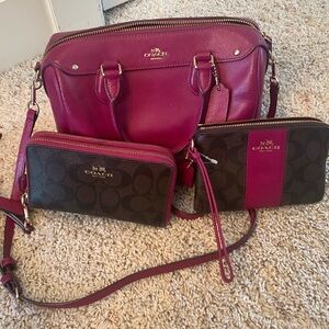 Coach purse with 2 matching wallets